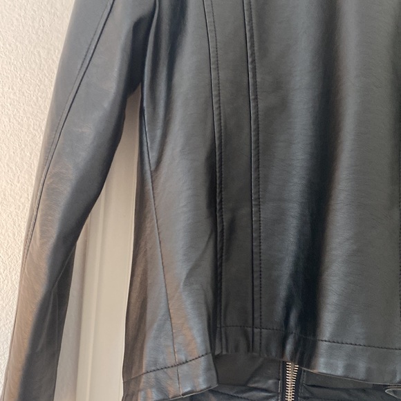 Guess jacket - Picture 8 of 12